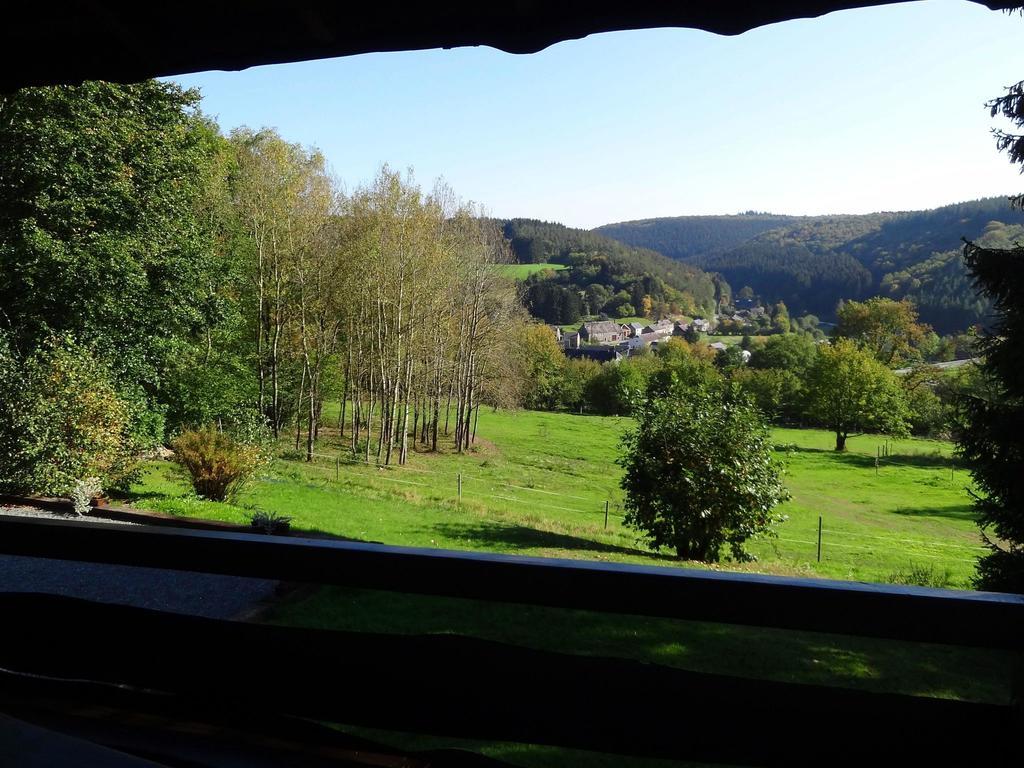 Pretty Cottage Ardennes Near The Valley Of Lesse Vencimont Exterior photo